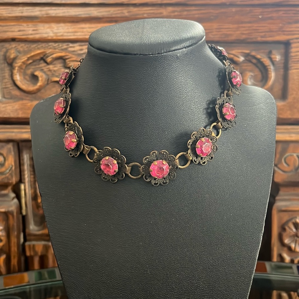 Vintage raspberry-red antique chocker